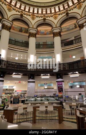 Interior view of the rotunda of Heinen's Grocery Store inside former Cleveland Trust Company Building.downtown Cleveland.Ohio.USA Stock Photo