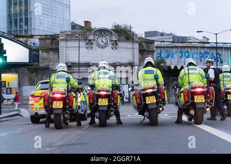 London, UK, 02 Sep 2021. Day 11.  Outside the Bank of England -  Extinction Rebellion, under Impossible Rebellion name,  continues its 11th day protest in City of London. marching and drumming their way from Bank of England to London bridge south side, evening rush hour traffic stands still. Credit:  Credit: Xiu Bao/Alamy Live News