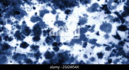 Tie dye shibori pattern. Watercolor hand painted ornamental indigo blue navy colored elements on white background. Watercolour abstract texture. Stock Vector