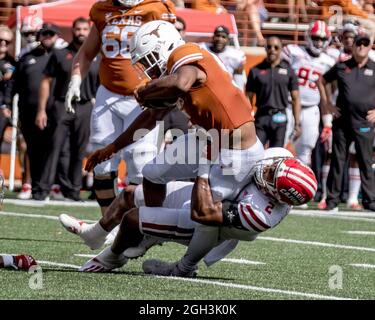 September 04. ILB Lorenzo McCaskill #2 of the Louisiana Ragin' Cajuns in action vs the Texas Longhorns at DKR-Memorial Stadium. Texas defeats the RagginÕ Cajuns 38-18. Stock Photo