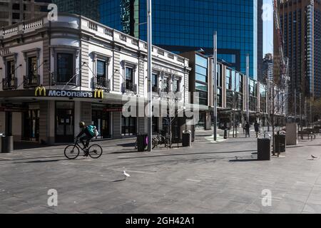Sydney, Australia. Wednesday, 4th September 2021. The Sydney central business district looking very deserted as daily Covid-19 cases keep increasing. Stock Photo