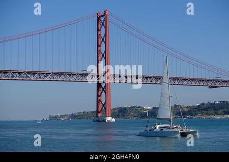 Portugal Lisbon - Ponte 25 de Abril suspension bridge Stock Photo