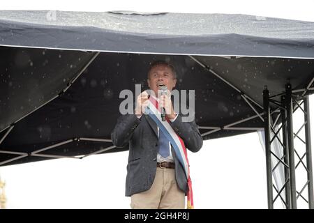 Paris, France. 4th Sep, 2021. Head of Debout la France  and MP Nicolas Dupont-Aignan speaks during the demonstration against the latest health measure. Stock Photo