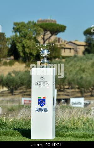 Guidonia Montecelio Near Rome, Italy. 05th Sep, 2021. the trophy of the DS Automobiles 78th Italian Golf Open at Marco Simone Golf Club on September 05, 2021 in Rome Italy Credit: Independent Photo Agency/Alamy Live News Stock Photo