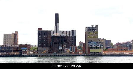 BROOKLYN, NEW YORK - AUGUST 5, 2017: Domino Sugar Factory in Williamsburg, Brooklyn on August 10, 2014. The abandoned spot that stopped operating in 2 Stock Photo