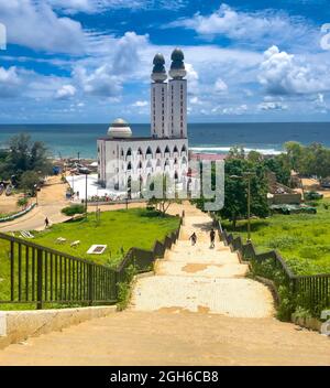 The divinity mosque, 'mosquée de la divinité' in french, Dakar, Senegal Stock Photo