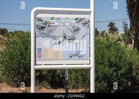 Piste cyclable du Littoral : Carqueiranne (Var) Stock Photo