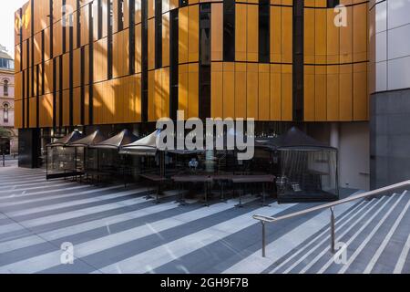 Sydney, Australia. Monday 6th September 2021. The Sydney central business district looking very deserted as the lockdown continues in Sydney due to the Delta strain of COVID-19. Liberty Place, Sydney. Credit: Paul Lovelace/Alamy Live News Stock Photo