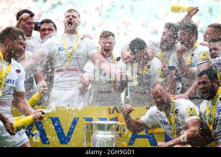 Saracens celebrate - Rugby Union - 2014  2015 Aviva Premiership Final - Bath v Saracens - Twickenham Stadium - London - 30052015 Stock Photo