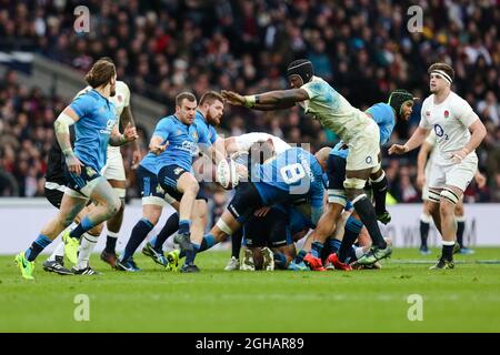 England's Maro Itoje charges Italy's Edoardo Gori down during the 2017 RBS 6 Nations match at Twickenham Stadium, London. Picture date: February 26th, 2017. Pic Charlie Forgham-Bailey/Sportimage via PA Images Stock Photo