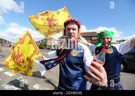 Scotland's fans enjoy the atmosphere during the FIFA World Cup Qualifying match at Hampden Park Stadium, Glasgow Picture date 10th June 2017. Picture credit should read: David Klein/Sportimage via PA Images Stock Photo