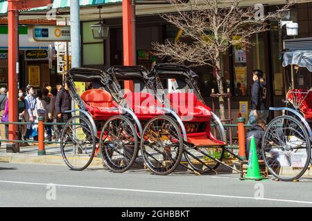 Traditional rickshaws waiting fro tourists in Asakusa, Tokyo Stock Photo