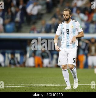 Argentina's Gonzalo Higuain in action during the FIFA World Cup 2018 Group D match at the Nizhny Novgorod Stadium, Nizhny Novgorod. Picture date 21st June 2018. Picture credit should read: David Klein/Sportimage via PA Images Stock Photo