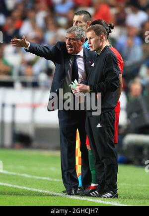 Portugal manager Fernando Santos shouts instructions during the UEFA Nations League - League A - Group 3 match at Estadio da Luz, Lisbon. Picture date 10th September 2018. Picture credit should read: Matt McNulty/Sportimage via PA Images Stock Photo