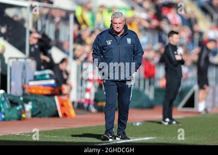 Steve Bruce of Sheffield Wednesday during the Sky Bet Championship match at the AESSEAL New York Stadium, Rotherham. Picture date: 16th February 2019. Picture credit should read: James Wilson/Sportimage via PA Images Stock Photo