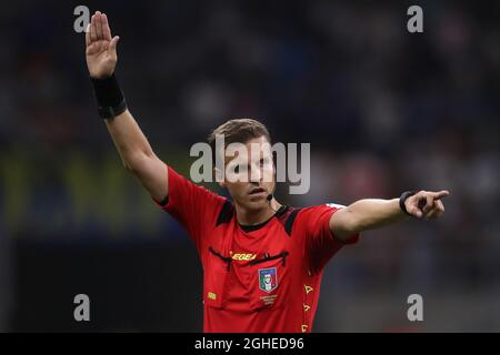 The referee Federico La Penna during the Serie A match at Giuseppe Meazza, Milan. Picture date: 26th August 2019. Picture credit should read: Jonathan Moscrop/Sportimage via PA Images Stock Photo