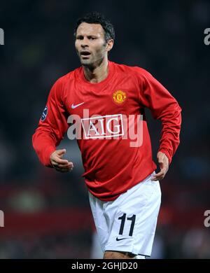 ryan-giggs-of-manchester-