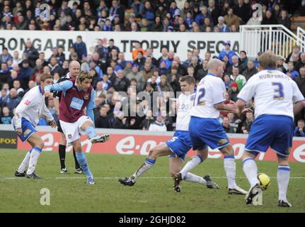 West Ham's Valon Behrami scores their first goal - EON FA Cup 4th Round, Hartlepool United vs. West Ham United. Stock Photo