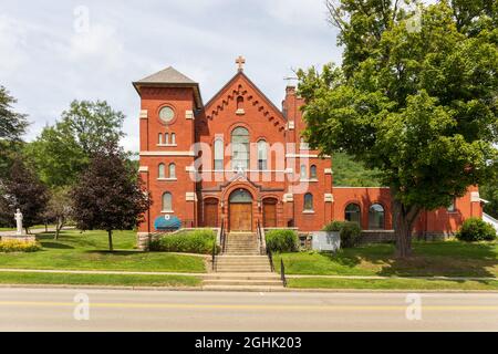 SMETHPORT, PA, USA-15 AUGUST 2021: The St. Elizabeth of Hungary Roman Catholic Church, on Main Street. Stock Photo
