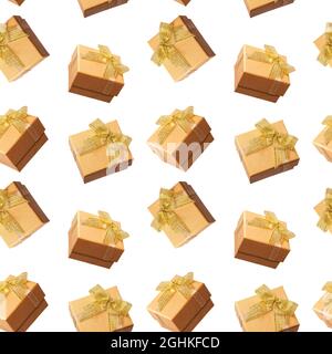 Seamless pattern with gold gift boxes isolated on white. Pattern for fabric print, wrapping paper design. New Year and Christmas background. Holiday d Stock Photo