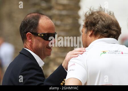 (L to R): John Yates (GBR) London Metropolitan Police Service Former Assistant Commissioner and Bahrain Police Force Advisor with Robert Fearnley (GBR) Sahara Force India F1 Team Deputy Team Principal. 20.04.2012. Formula 1 World Championship, Rd 4, Bahrain Grand Prix, Sakhir, Bahrain, Practice Day  Stock Photo