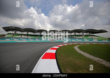 Circuit atmosphere.  28.09.2017. Formula 1 World Championship, Rd 15, Malaysian Grand Prix, Sepang, Malaysia, Thursday.  Photo credit should read: XPB/Press Association Images. Stock Photo