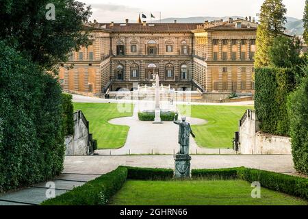 Giardino di Boboli, Boboli Garden with Palazzo Pitti, Florence, Tuscany, Italy Stock Photo