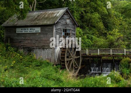 Hyde's mill and dam on a summer afternoon.  Ridgeway, Wisconsin. Stock Photo