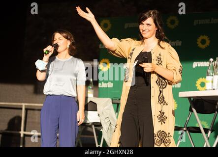 Berlin, Germany. 07th Sep, 2021. Annalena Baerbock (l), candidate for chancellor and party leader of Bündnis 90/Die Grünen, and actress Nora Tschirner speak on stage during an election campaign event of the Bündnis 90/ Die Grünen party. Credit: Christophe Gateau/dpa/Alamy Live News Stock Photo