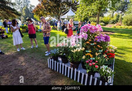 RHS Garden Wisley Flower Show 2021.  Visitors flock to the annual show in the iconic RHS Garden at Wisley, Surrey, on a sunny day in early September Stock Photo