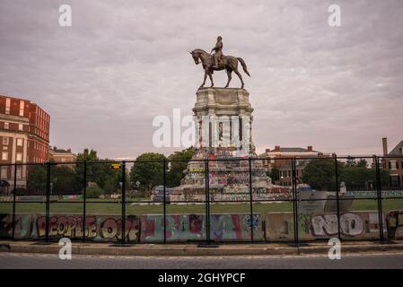 Gated monument of Confederate General Robert E Lee on his horse Traveller on Monument Avenue in Richmond Virginia, 5th Sep 2021, USA Stock Photo