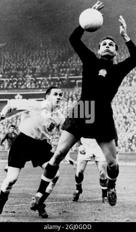 England v Hungary Hungary's goalkeeper, Grosics, is challenged by England forward, Stan Mortensen, as he leaps for the ball. Hungary won the match 6-3, thus becoming the first side to beat Engalnd at home. 25th November 1953 Stock Photo