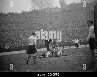 Charlton V Preston .N.E. 1 March 1947 Stock Photo