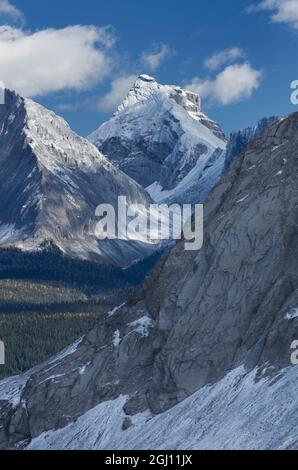 Canada, Alberta. Fresh autumn snowfall on the Kananaskis Range seen from Burstall Pass, Kananaskis Country. Stock Photo