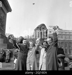 FOOTBALL FAN ENGLAND V SCOTLAND CHEERING CROWDS AT TRAFALGAR SQUARE IN LONDON - ; 6 APRIL 1963 Stock Photo