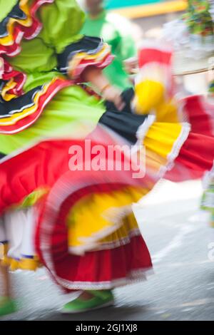 USA, California, San Francisco. Dancers in traditional dress at Cinco de Mayo parade. Stock Photo