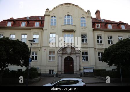 Landratsamt Görlitz, Außenstelle  ,Abt. Asyl-/Ausländerrecht Ausländerbehörde des Landkreises Otto-Müller-Straße 7 Görlitz , Ausstellung von Aufenthal Stock Photo