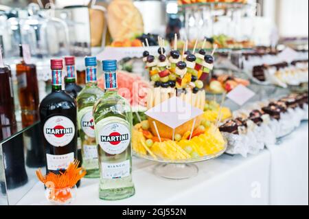 Alcohol buffet table sales