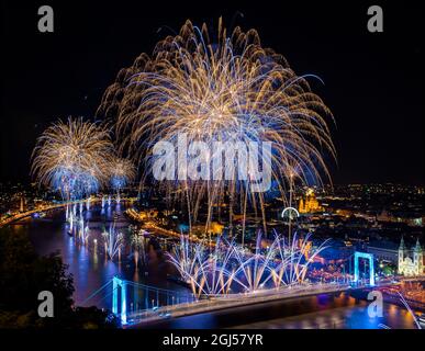 BUDAPEST, HUNGARY - Aug 21, 2021: A landscape with fireworks at night in the sky of Budapest city, Hungary Stock Photo