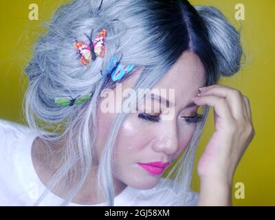 make up and beauty shoot of Asian Girl Stock Photo - Alamy