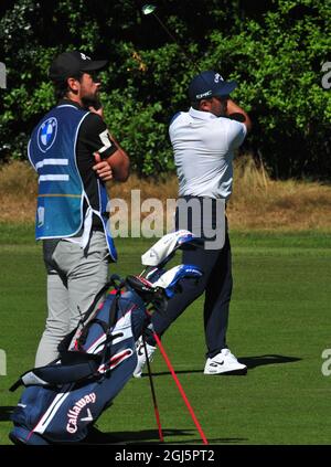 The Jazzy Golfer playing golf Stock Photo