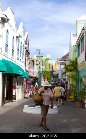 Tourist area of St Maarten Stock Photo - Alamy
