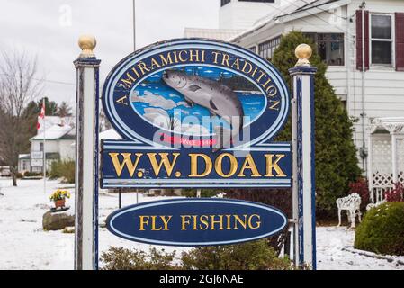 Canada, New Brunswick, Miramichi River Valley, Doaktown, WW Doak and Sons, one of Canada's premier fly-fishing shops, sign Stock Photo