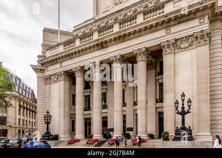 The Four Seasons Hotel London at Ten Trinity Square, London, UK Stock Photo