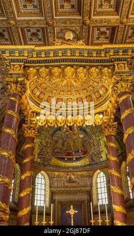 Golden Angel Decorations High Altar Santa Maria Maggiore, Rome, Italy. Built 422-432, in honor of Virgin Mary, became Papal residency before Vatican Stock Photo