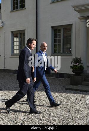 HARPSUND 20140609 Swedish Prime Minister Fredrik Reinfeld and British Prime Minister David Cameron , right,are seen during the summit on Swedeish Government recidence Harpsund, South of Stockholm on June 9, 2014. Mr. Reinfeldt hosts a summiit for talks on the EU and the new European Parliament Monday-Tuesday. Foto Anders Wiklund / TT / kod 10040  Stock Photo