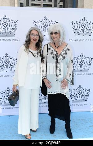 STOCKHOLM 20150609 Evelyn Glennie and Emmy Lou Harris, winner s of the
