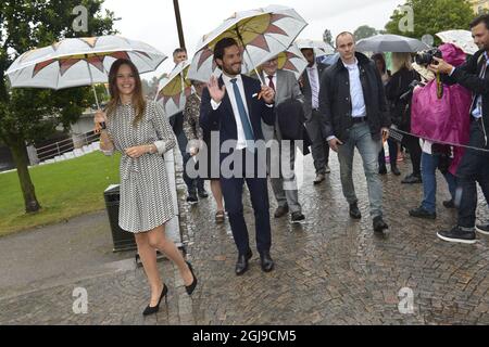 KARLSTAD 2015-08-26 Prince Carl Philip and Princess Sofia is seen during their visit to Karlstad, Sweden, August 27, 2015. The Prince couple is on their first visit to their home county as Duke and Duchess of the Varmland . Foto Jonas Ekstromer / TT / kod 10030  Stock Photo