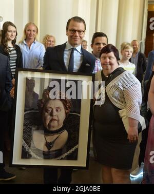 STOCKHOLM 2016-05-23 Prince Daniel are seen with actor Lotta from the Glada Hudik theatre during a ceremony at the Royal Palace in Stockholm, Sweden, May 23, 2016. 'Glada Hudik Theatre is a municipal activity in accordance with the LSS (The Swedish Act Concerning Support and Service for Persons with Certain Functional disabilities) a group consisting of both intellectually disabled and normally disabled actors. ' Foto Jonas Ekstromer / TT / kod 10030  Stock Photo
