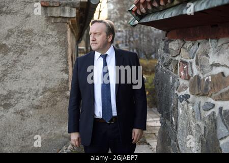 STOCKHOLM 2016-11-24 Neil Dudgeon is seen during his visit to Stockholm, Sweden, November 24, 2016. Neil Dudgeon stars as Chief Inspector John Barnaby in the television crime series Â“Midsomer MurdersÂ” which celebrates its 20th anniversary. Foto: Henrik Montgomery / TT / kod 10060  Stock Photo